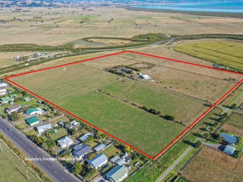 19 Duffin Road, Waitakaruru