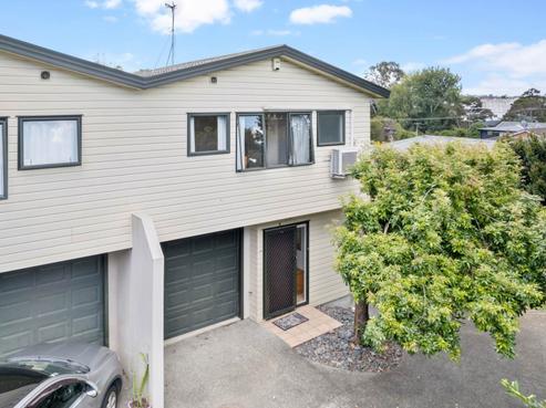 8 Awaroa Road, Sunnyvale