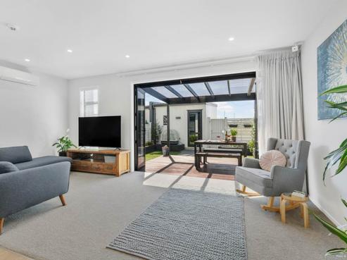 176 Seventh View Avenue, Beachlands