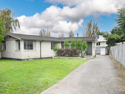 834 Huia Street, Camberley