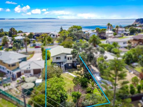 1405 Whangaparaoa Road, Army Bay