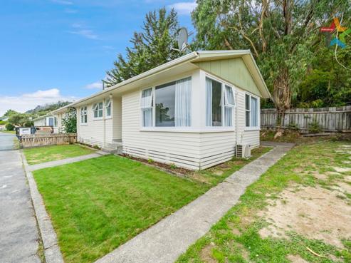 10D Bull Avenue, Wainuiomata