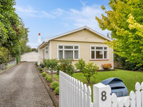 8 Waltons Avenue, Masterton