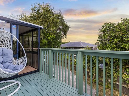 2/141 Weatherly Road, Torbay