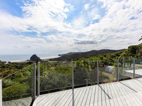 35 Piha Road, Piha
