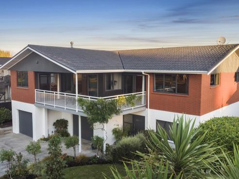 38 Clements Crescent, Queenwood