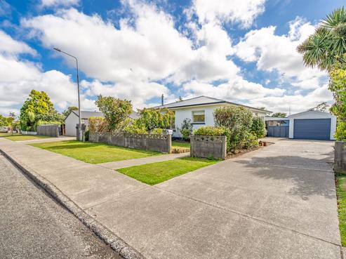 176 Dome Street, Newfield