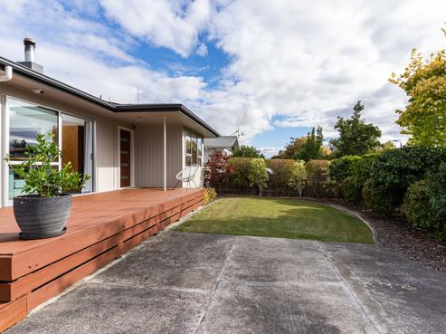44 Lockhart Avenue, Milson