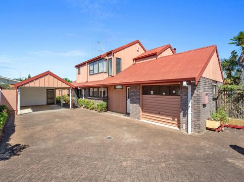 167 River Road, Hamilton East