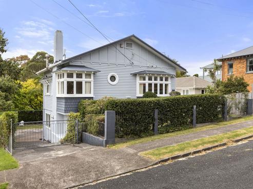 24 Shoal Bay Road, Devonport