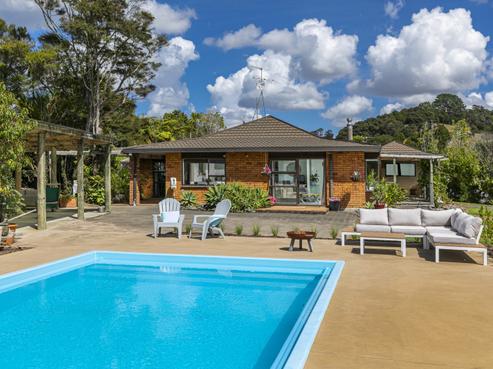 327 Upper Waiwera Road, Puhoi