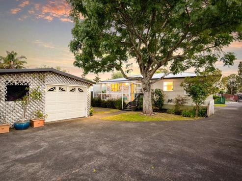 19 Brennan Avenue, Te Atatu Peninsula