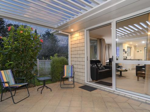5 Barossa Way, Brookfield