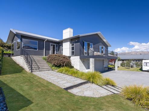 16 Bevan Place, Wanaka