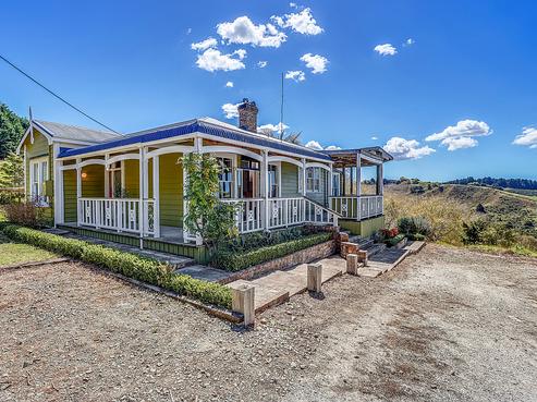 7 James Road, Maungaturoto