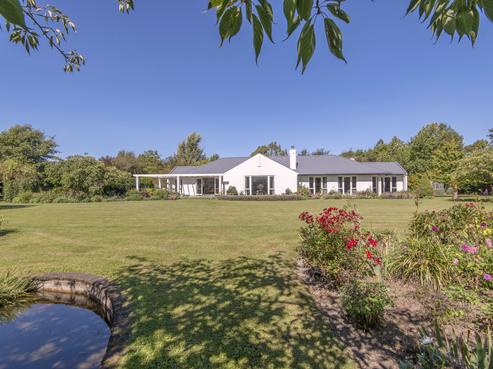 299 Racecourse Road, Allenton