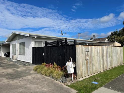 2/682 Aberdeen Road, Te Hapara