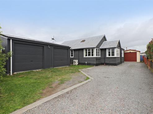 732 Ngaio Street, Mahora