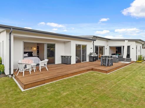 10 Eleanor Lane, Casebrook