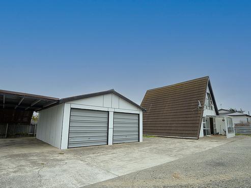 38 Brown Street, Strathern