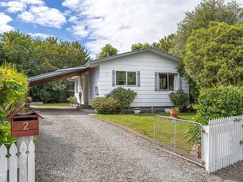 2 Tasman Crescent, Carterton