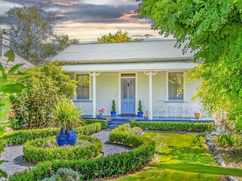 192 Main Street, Greytown