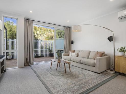 3 Sanremo Lane, Stanmore Bay