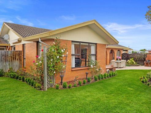 152 Sawyers Arms Road, Northcote