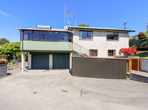 28 Balmoral Street, Marchwiel