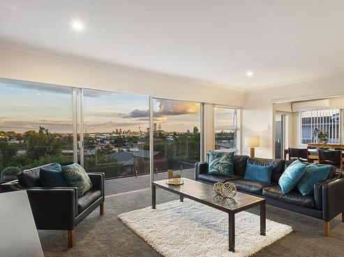 18 Martin Crescent, Northcote
