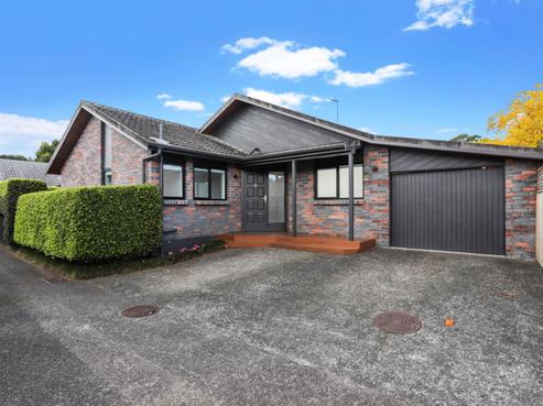 2/45 Turama Road, Royal Oak