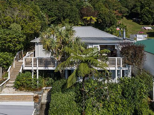 12 Terawhiti Terrace, Karori
