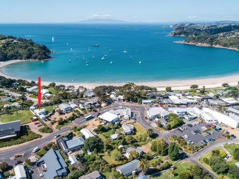 135 Ocean View Road, Oneroa