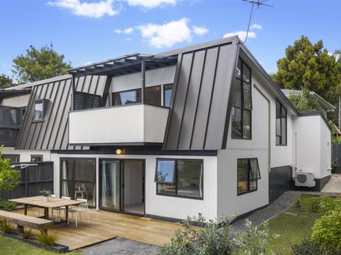 3/6 Le Roy Terrace, Birkenhead
