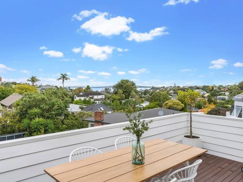 1/30 Jellicoe Road, Murrays Bay