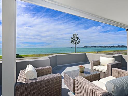 66 The Esplanade, Westshore