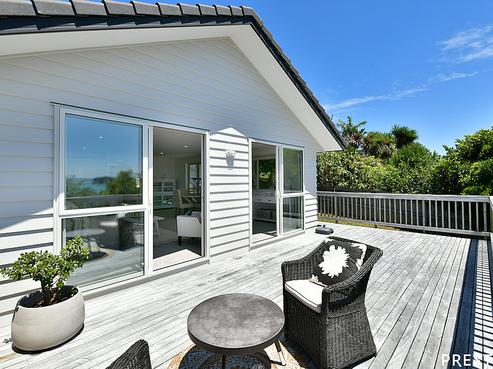966B Whangaparaoa Road, Manly