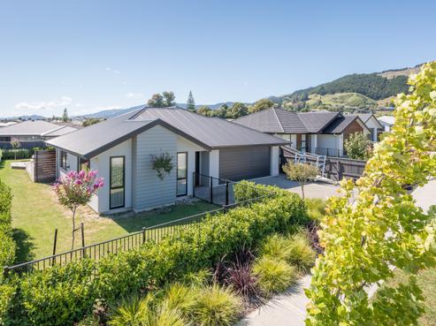 6 Cupola Crescent, Richmond
