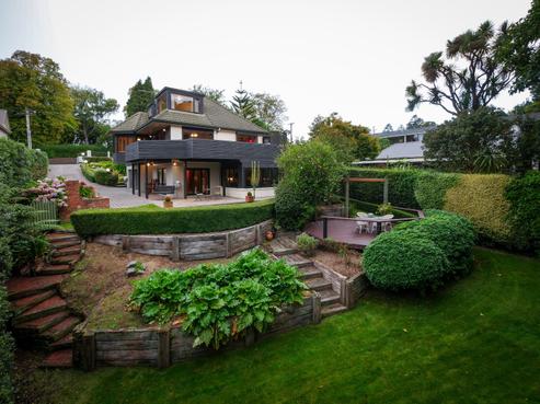 33 Littlebourne Road, Roslyn