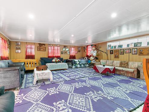 6 Garrett Place, Otara