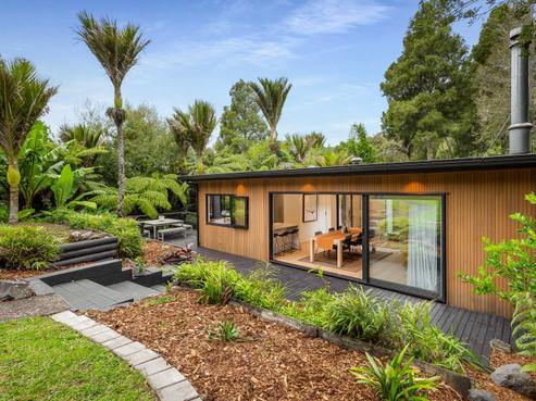 19 Awaruku Road, Torbay