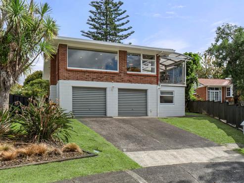 20 Totara Grove, Hillcrest