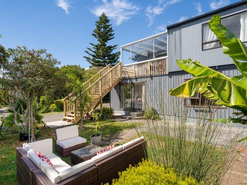 298 Te Moana Road, Waikanae