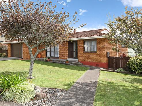 2 Caledonia Place, Highlands Park