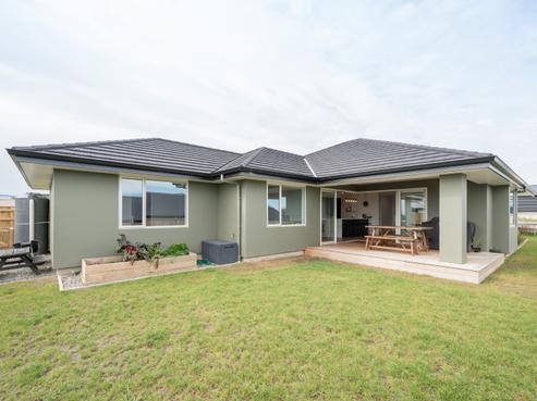 10 Coppermine Crescent, Brightwater