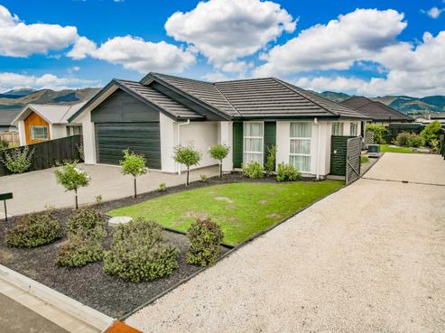 24 Youngberry Drive, Appleby