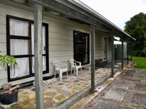 3 Wharf Road, Karamea
