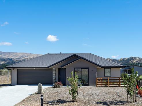 15 Jackson Rise, Luggate