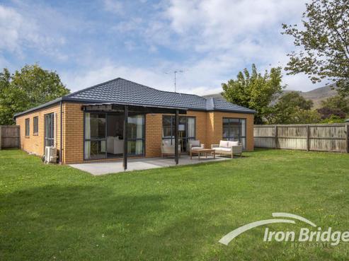41 Mauger Drive, Heathcote Valley