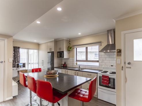 145 Riverbend Road, Onekawa